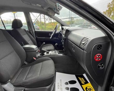 Черный Киа Соренто, объемом двигателя 2.5 л и пробегом 240 тыс. км за 8999 $, фото 17 на Automoto.ua