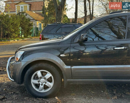 Черный Киа Соренто, объемом двигателя 2.5 л и пробегом 140 тыс. км за 8190 $, фото 10 на Automoto.ua