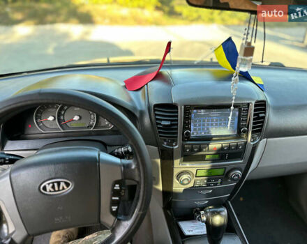 Чорний Кіа Соренто, об'ємом двигуна 2.5 л та пробігом 255 тис. км за 8750 $, фото 19 на Automoto.ua
