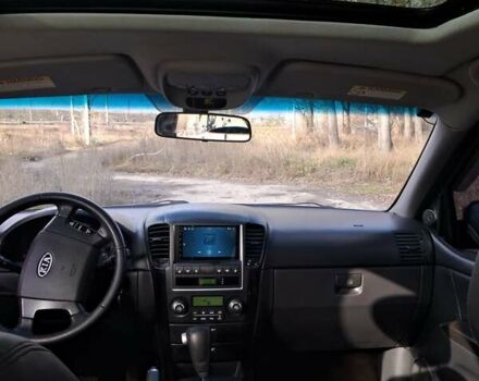 Черный Киа Соренто, объемом двигателя 2.5 л и пробегом 282 тыс. км за 8300 $, фото 9 на Automoto.ua