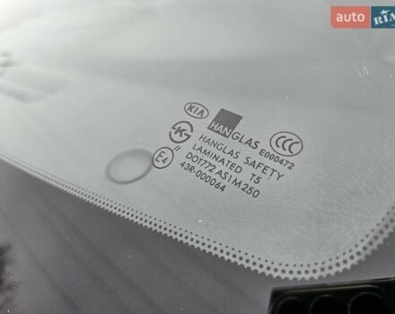 Черный Киа Соренто, объемом двигателя 3.3 л и пробегом 181 тыс. км за 9200 $, фото 12 на Automoto.ua