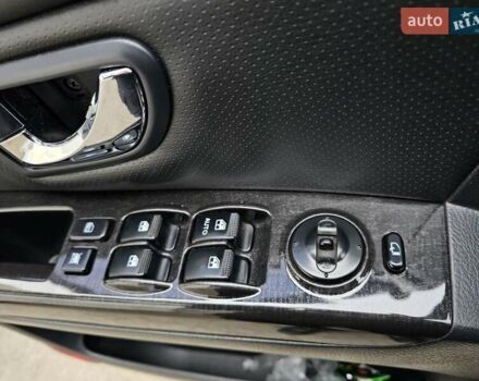 Черный Киа Соренто, объемом двигателя 3.3 л и пробегом 181 тыс. км за 9200 $, фото 19 на Automoto.ua