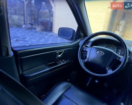 Черный Киа Соренто, объемом двигателя 2.5 л и пробегом 208 тыс. км за 8200 $, фото 59 на Automoto.ua
