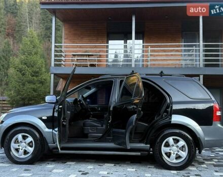 Черный Киа Соренто, объемом двигателя 2.5 л и пробегом 208 тыс. км за 8200 $, фото 84 на Automoto.ua