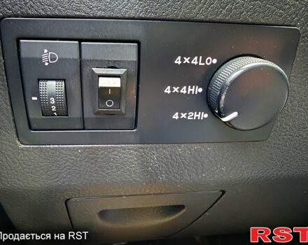 Черный Киа Соренто, объемом двигателя 2.5 л и пробегом 173 тыс. км за 9500 $, фото 9 на Automoto.ua