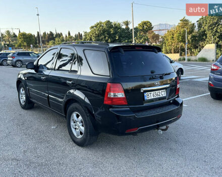 Черный Киа Соренто, объемом двигателя 3.8 л и пробегом 245 тыс. км за 6200 $, фото 2 на Automoto.ua