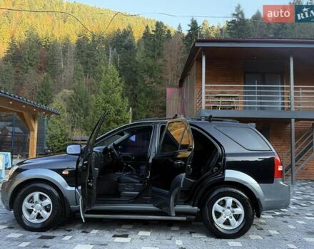 Черный Киа Соренто, объемом двигателя 2.5 л и пробегом 208 тыс. км за 8200 $, фото 48 на Automoto.ua