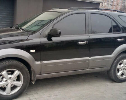 Черный Киа Соренто, объемом двигателя 2.5 л и пробегом 260 тыс. км за 7900 $, фото 1 на Automoto.ua