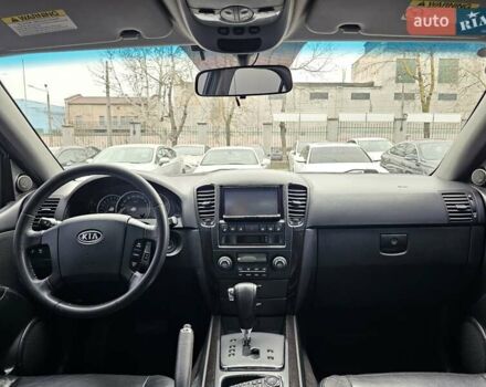 Черный Киа Соренто, объемом двигателя 3.3 л и пробегом 181 тыс. км за 9200 $, фото 17 на Automoto.ua