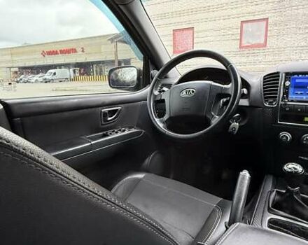 Чорний Кіа Соренто, об'ємом двигуна 2.5 л та пробігом 220 тис. км за 7000 $, фото 5 на Automoto.ua