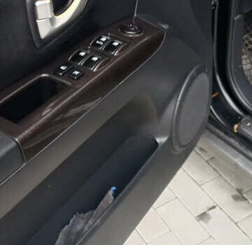 Черный Киа Соренто, объемом двигателя 2.5 л и пробегом 260 тыс. км за 7900 $, фото 11 на Automoto.ua