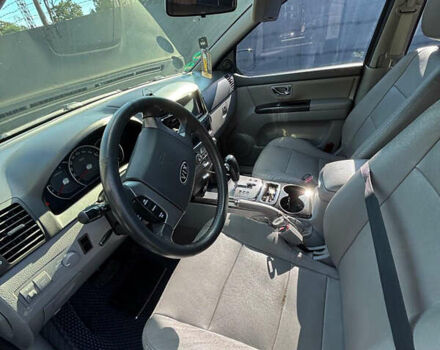 Черный Киа Соренто, объемом двигателя 2.5 л и пробегом 230 тыс. км за 8100 $, фото 22 на Automoto.ua