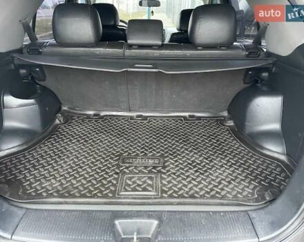 Черный Киа Соренто, объемом двигателя 2.5 л и пробегом 203 тыс. км за 8700 $, фото 15 на Automoto.ua