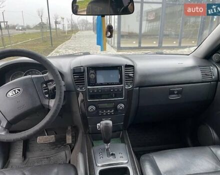 Черный Киа Соренто, объемом двигателя 2.5 л и пробегом 203 тыс. км за 8700 $, фото 10 на Automoto.ua