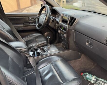 Черный Киа Соренто, объемом двигателя 2.5 л и пробегом 290 тыс. км за 5200 $, фото 12 на Automoto.ua