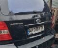 Черный Киа Соренто, объемом двигателя 2.5 л и пробегом 300 тыс. км за 4600 $, фото 3 на Automoto.ua