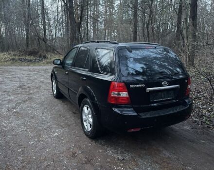 Черный Киа Соренто, объемом двигателя 2.5 л и пробегом 200 тыс. км за 5200 $, фото 6 на Automoto.ua