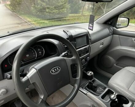 Черный Киа Соренто, объемом двигателя 2.5 л и пробегом 277 тыс. км за 2850 $, фото 7 на Automoto.ua