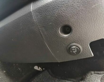 Чорний Кіа Соренто, об'ємом двигуна 2.5 л та пробігом 217 тис. км за 3600 $, фото 12 на Automoto.ua