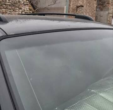 Черный Киа Соренто, объемом двигателя 2.5 л и пробегом 300 тыс. км за 4600 $, фото 15 на Automoto.ua