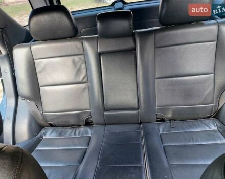 Черный Киа Соренто, объемом двигателя 2.5 л и пробегом 197 тыс. км за 10000 $, фото 12 на Automoto.ua