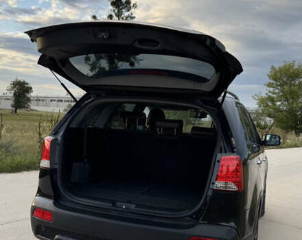 Черный Киа Соренто, объемом двигателя 2.2 л и пробегом 210 тыс. км за 12300 $, фото 6 на Automoto.ua