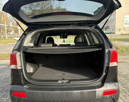 Чорний Кіа Соренто, об'ємом двигуна 2.2 л та пробігом 270 тис. км за 11650 $, фото 6 на Automoto.ua