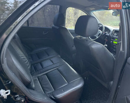 Чорний Кіа Соренто, об'ємом двигуна 2.5 л та пробігом 210 тис. км за 5500 $, фото 14 на Automoto.ua