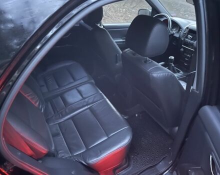 Черный Киа Соренто, объемом двигателя 2.5 л и пробегом 200 тыс. км за 5200 $, фото 8 на Automoto.ua