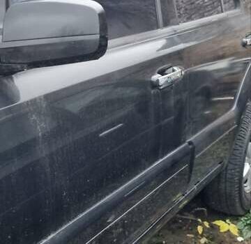 Черный Киа Соренто, объемом двигателя 2.5 л и пробегом 300 тыс. км за 4600 $, фото 9 на Automoto.ua