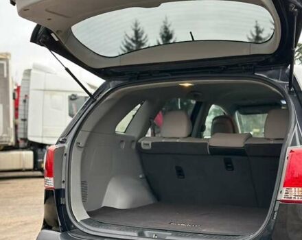 Черный Киа Соренто, объемом двигателя 2.36 л и пробегом 235 тыс. км за 8700 $, фото 21 на Automoto.ua