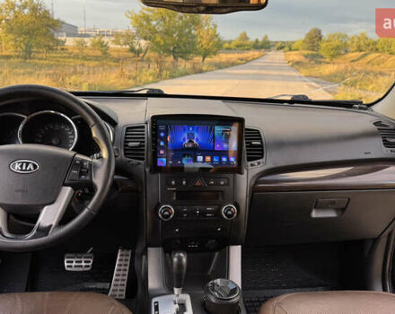 Черный Киа Соренто, объемом двигателя 2.2 л и пробегом 210 тыс. км за 12300 $, фото 7 на Automoto.ua