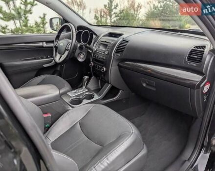 Черный Киа Соренто, объемом двигателя 2.2 л и пробегом 250 тыс. км за 12950 $, фото 46 на Automoto.ua