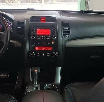 Черный Киа Соренто, объемом двигателя 2.2 л и пробегом 200 тыс. км за 12500 $, фото 4 на Automoto.ua