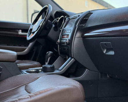 Чорний Кіа Соренто, об'ємом двигуна 2.2 л та пробігом 266 тис. км за 12850 $, фото 27 на Automoto.ua