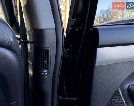 Черный Киа Соренто, объемом двигателя 2.2 л и пробегом 254 тыс. км за 13900 $, фото 10 на Automoto.ua