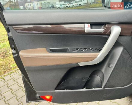 Черный Киа Соренто, объемом двигателя 0 л и пробегом 240 тыс. км за 11300 $, фото 27 на Automoto.ua