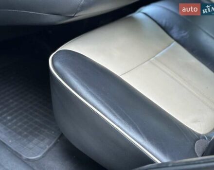 Черный Киа Соренто, объемом двигателя 2.2 л и пробегом 227 тыс. км за 12750 $, фото 80 на Automoto.ua