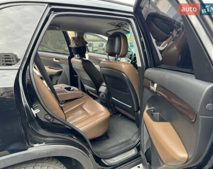 Черный Киа Соренто, объемом двигателя 2.2 л и пробегом 240 тыс. км за 15000 $, фото 26 на Automoto.ua