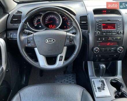 Черный Киа Соренто, объемом двигателя 2.2 л и пробегом 243 тыс. км за 12990 $, фото 7 на Automoto.ua