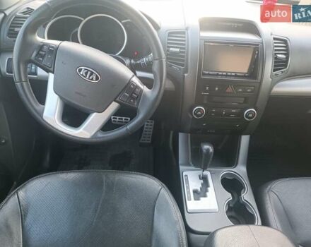 Чорний Кіа Соренто, об'ємом двигуна 2.2 л та пробігом 255 тис. км за 13400 $, фото 22 на Automoto.ua