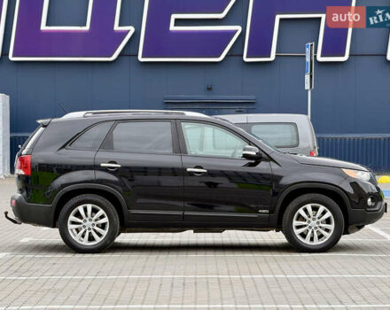 Черный Киа Соренто, объемом двигателя 2.2 л и пробегом 271 тыс. км за 12800 $, фото 11 на Automoto.ua