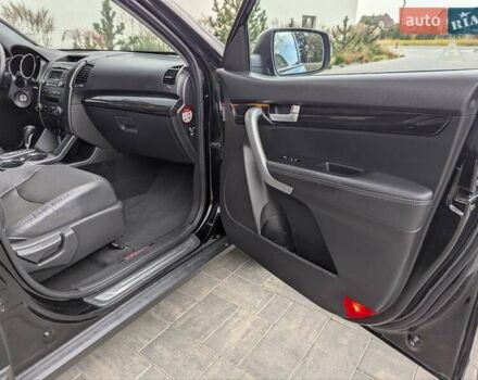 Черный Киа Соренто, объемом двигателя 2.2 л и пробегом 250 тыс. км за 12950 $, фото 48 на Automoto.ua