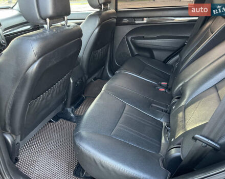 Черный Киа Соренто, объемом двигателя 2.2 л и пробегом 243 тыс. км за 12990 $, фото 16 на Automoto.ua