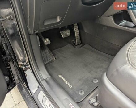 Черный Киа Соренто, объемом двигателя 2.2 л и пробегом 250 тыс. км за 12950 $, фото 30 на Automoto.ua