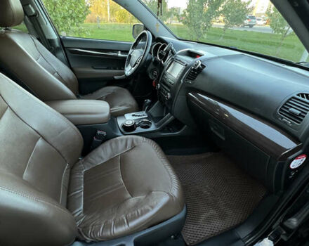 Черный Киа Соренто, объемом двигателя 2.2 л и пробегом 260 тыс. км за 14100 $, фото 12 на Automoto.ua