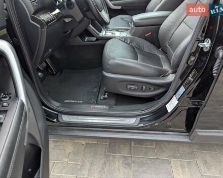 Черный Киа Соренто, объемом двигателя 2.2 л и пробегом 250 тыс. км за 12950 $, фото 28 на Automoto.ua