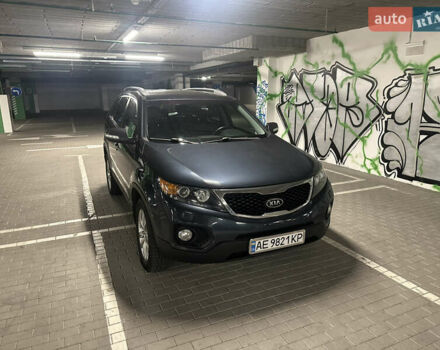 Чорний Кіа Соренто, об'ємом двигуна 2.4 л та пробігом 260 тис. км за 11000 $, фото 2 на Automoto.ua