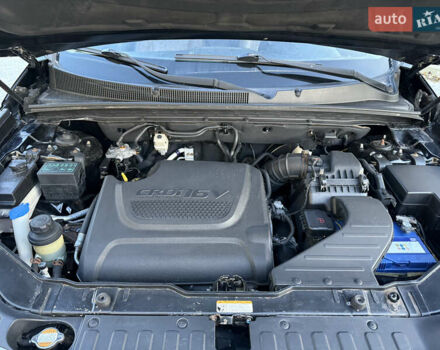 Чорний Кіа Соренто, об'ємом двигуна 2.2 л та пробігом 266 тис. км за 12900 $, фото 74 на Automoto.ua