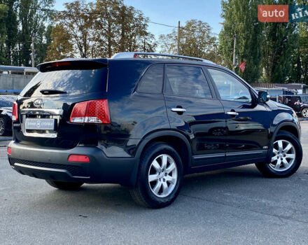 Чорний Кіа Соренто, об'ємом двигуна 2.36 л та пробігом 237 тис. км за 11500 $, фото 4 на Automoto.ua